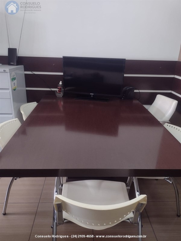 Sala Comercial para Alugar no Centro em Resende