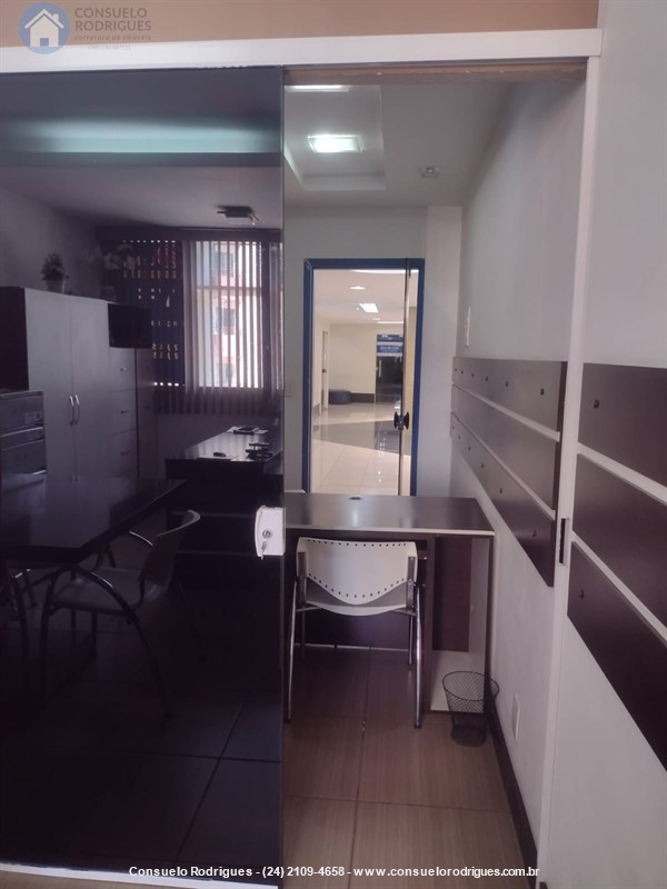 Sala Comercial a Venda no Centro em Resende