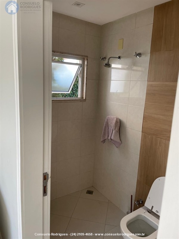 Casa em Condomínio a Venda no Jardim Brasília em Resende