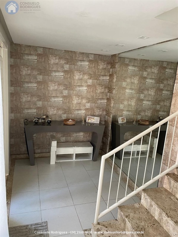 Casa em Condomínio a Venda no Jardim Brasília em Resende