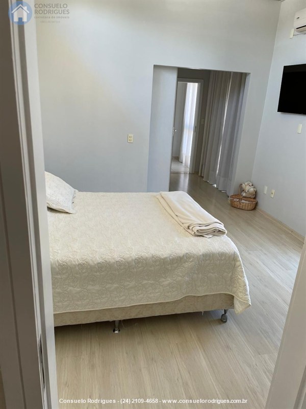 Casa em Condomínio a Venda no Jardim Brasília em Resende