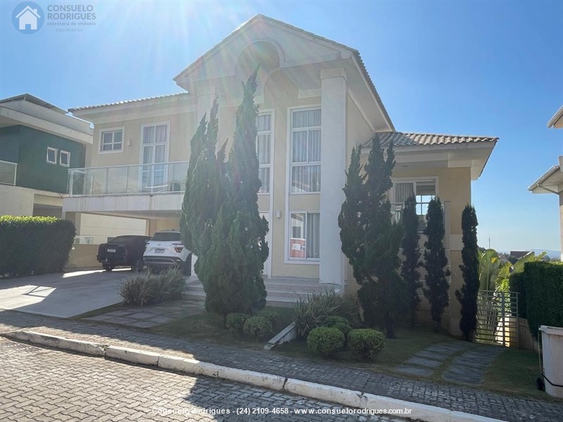 Casa em Condomínio a Venda no Jardim Brasília em Resende