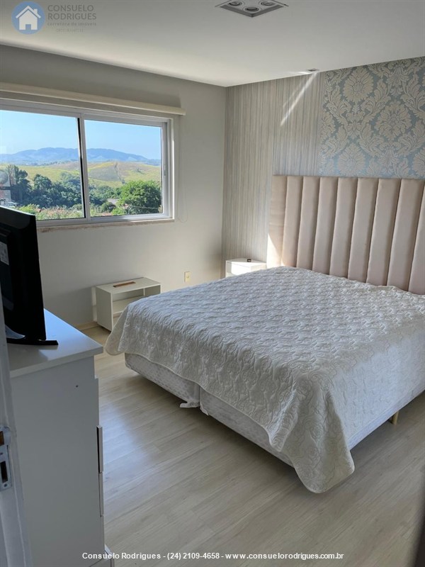 Casa em Condomínio a Venda no Jardim Brasília em Resende