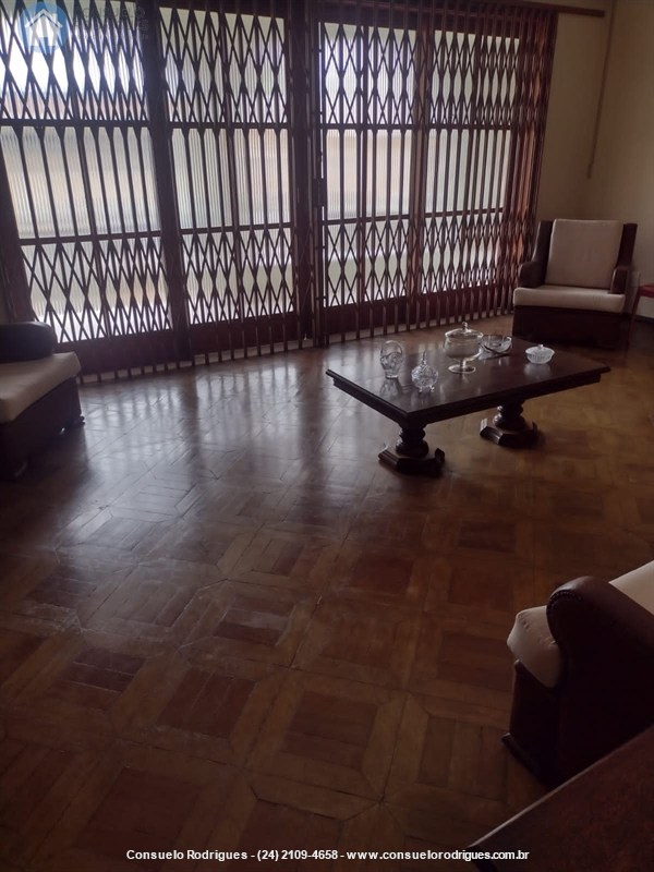 Casa a Venda no Campos Elíseos em Resende